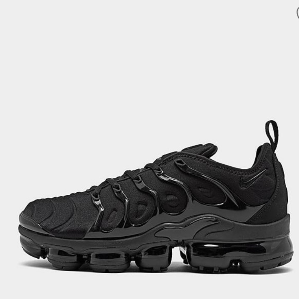 NIKE AIR VAPORMAX PLUS RUNNING SHOES